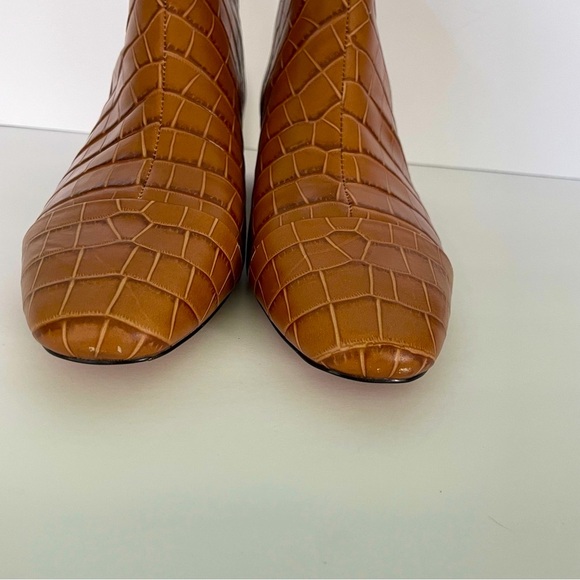 J Crew Roxie Cap-Toe Ankle Boots in Crocodile-Embossed Leather Sz 8 - Picture 9 of 15